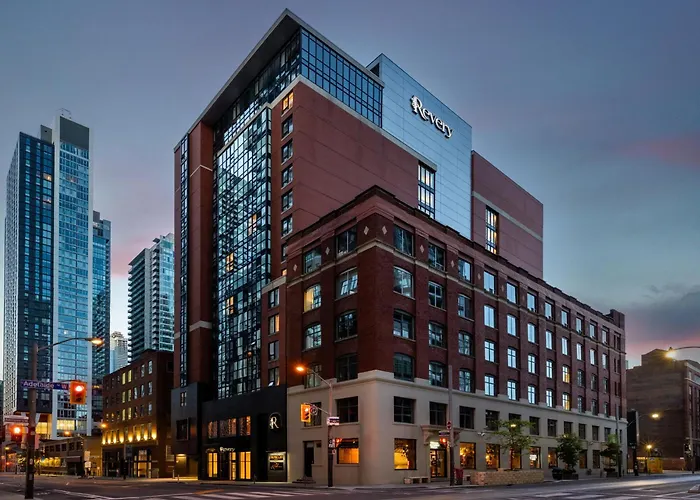 Motels Revery Toronto Downtown, Curio Collection By Hilton